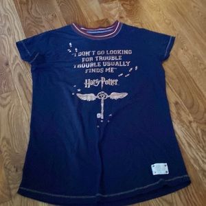 Harry Potter Hogwarts Size Small Women’s Shirt